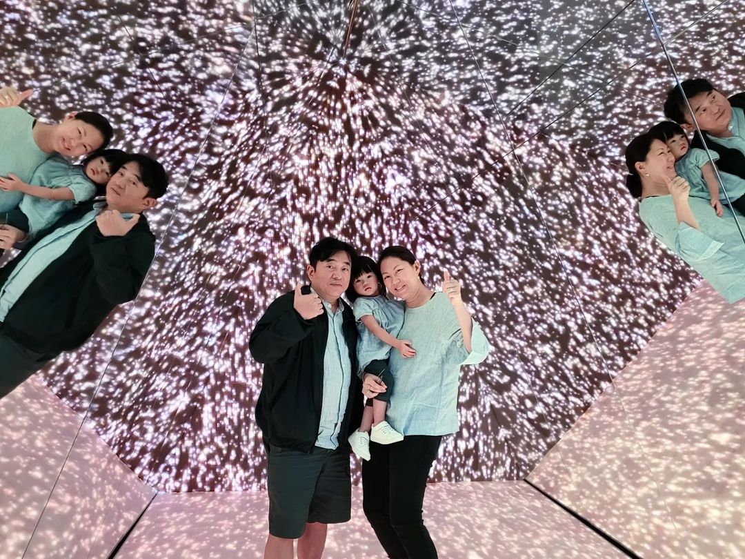 有女萬事足的他經常在社交平台分享父女相處點滴