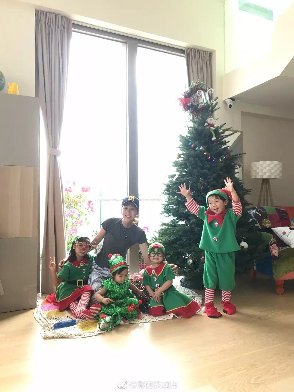 陳浩民昔日住的何文田半山豪宅好大。