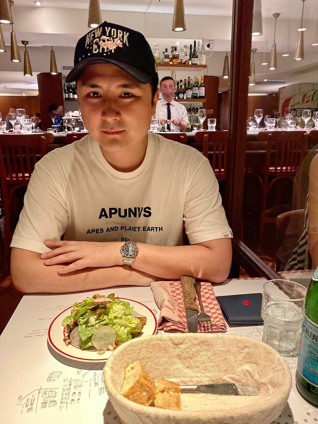 當被問到是否真的放低楊思琦時，李泳豪首度談前度：「其實我已經放低咗，只係等緊一個對嘅人出現，依家就畀我遇到。」