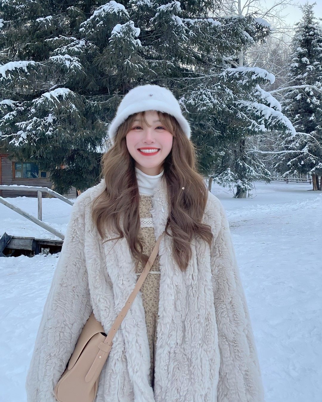 我們可以等日子久些再去觀看相冊,重新感受幸福的感覺,將幸福感延長。