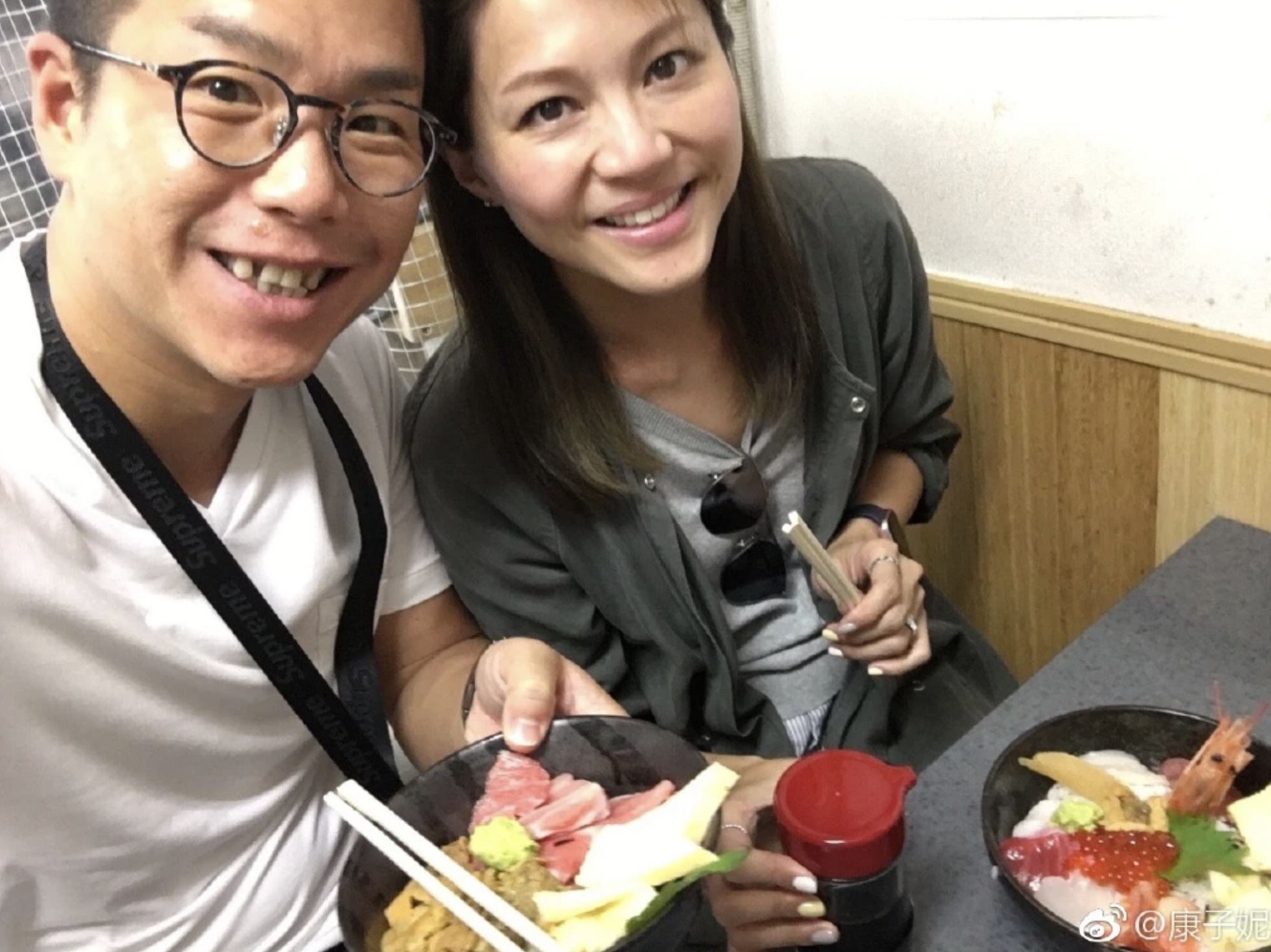 康子妮與林曉峰離婚結束18年婚姻
