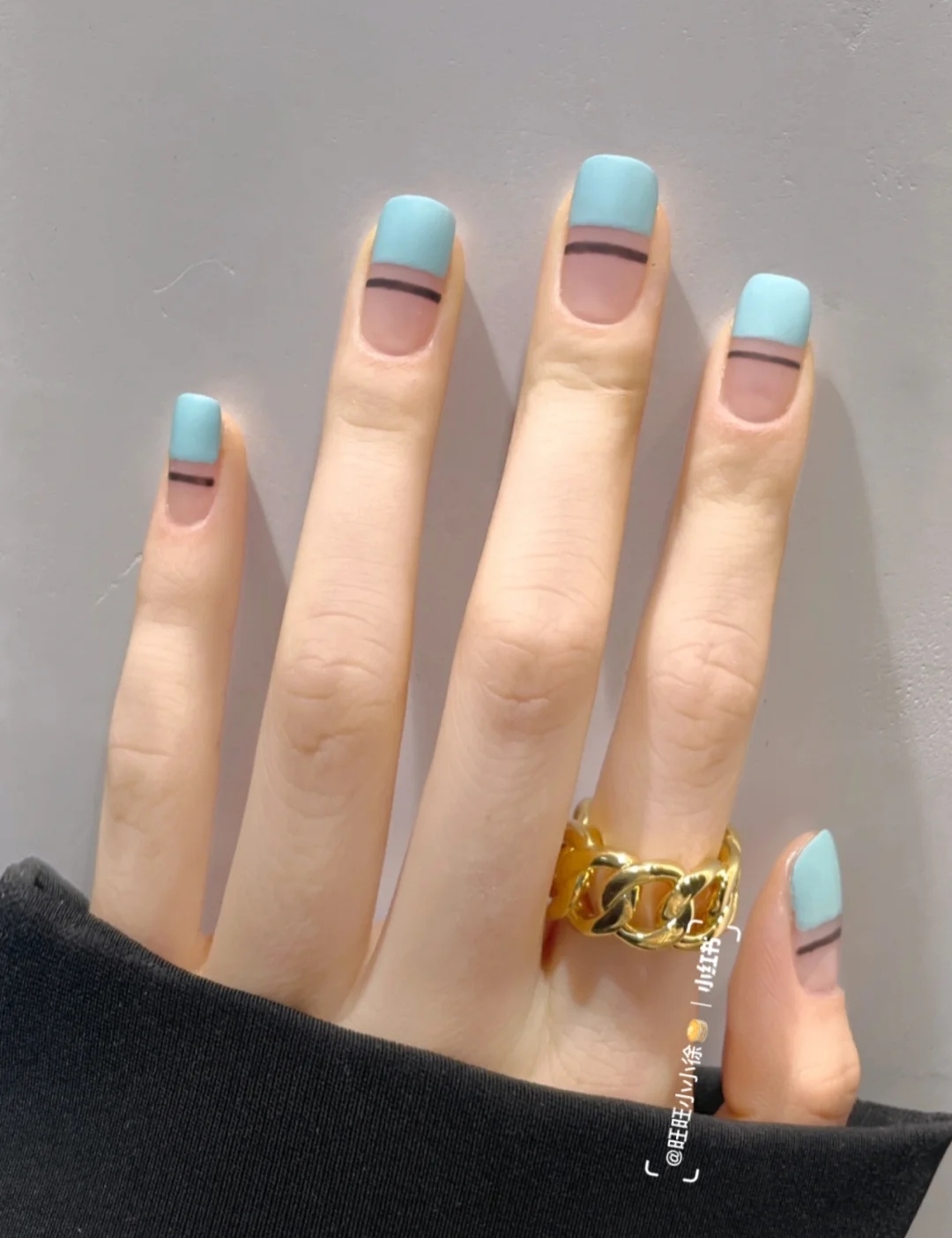 法式半甲是石原聰美帶起的風潮。