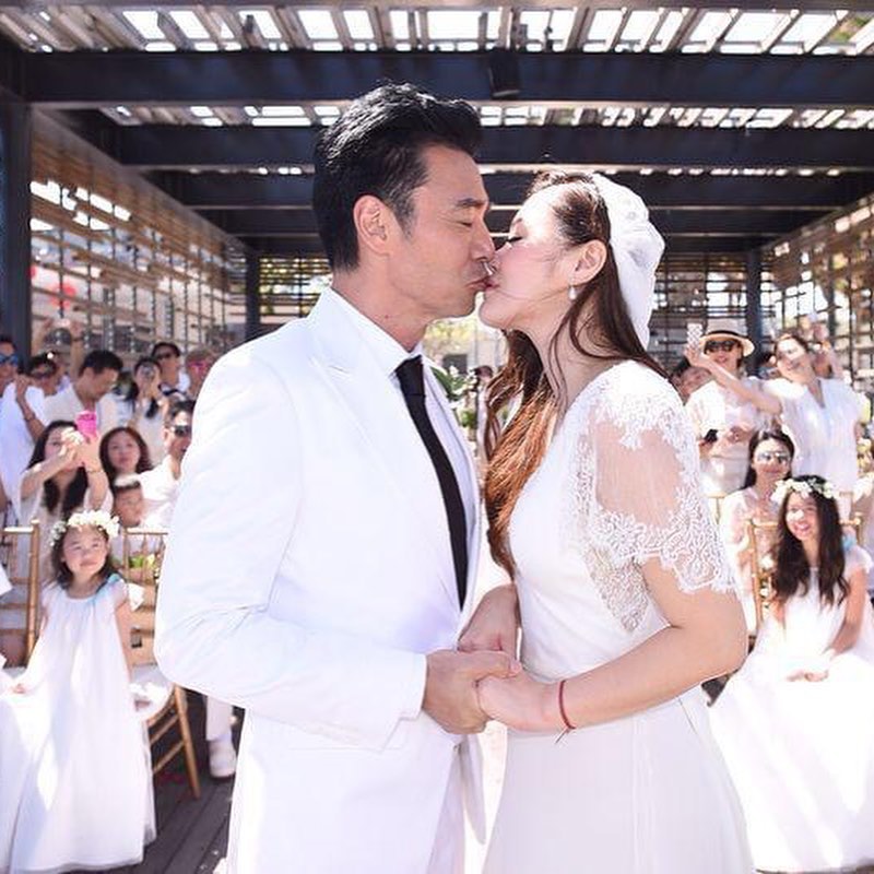 拍拖17年風光迎娶范姜