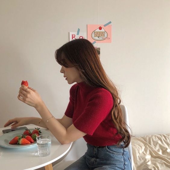 農曆七月鬼節穿搭禁忌二：農曆七月不宜穿紅色