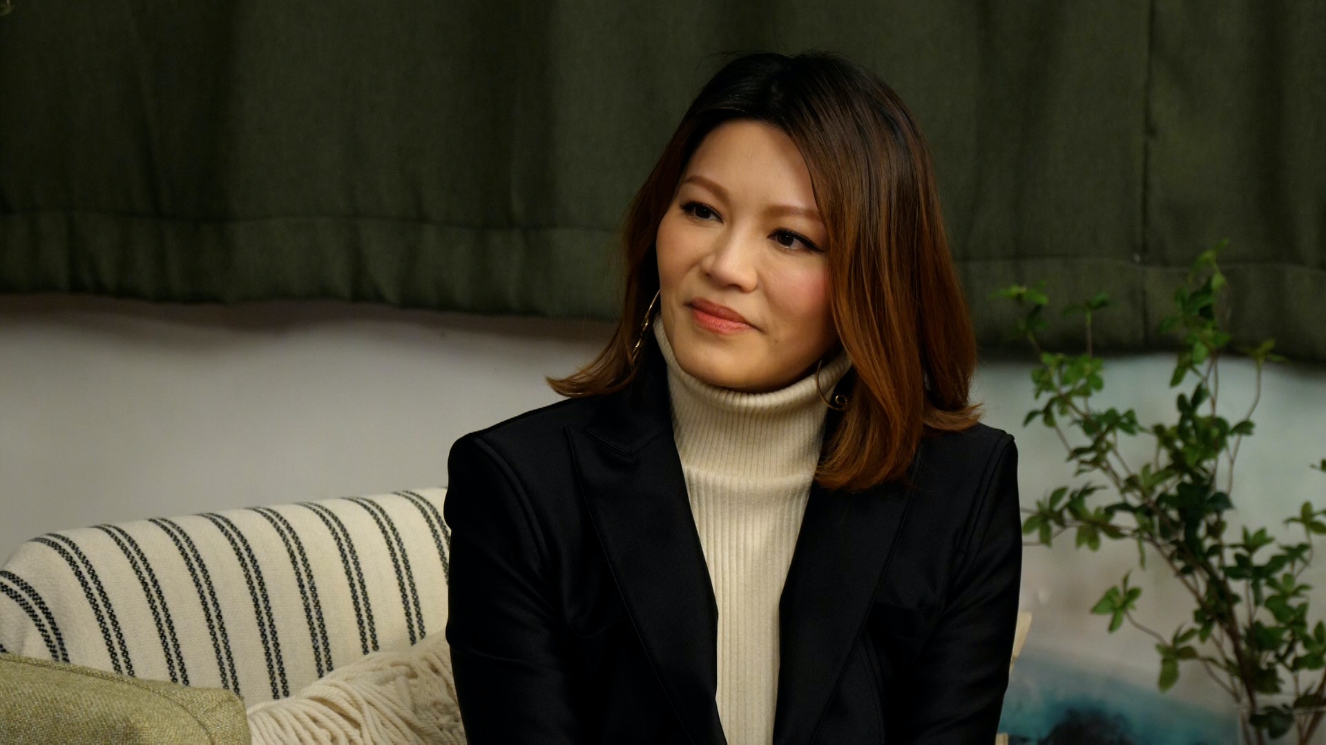 香港開電視節目《嘉嘉醫療自助班》由敖嘉年、梁嘉琪主持,日前就請來康子妮(Lily)擔任嘉賓