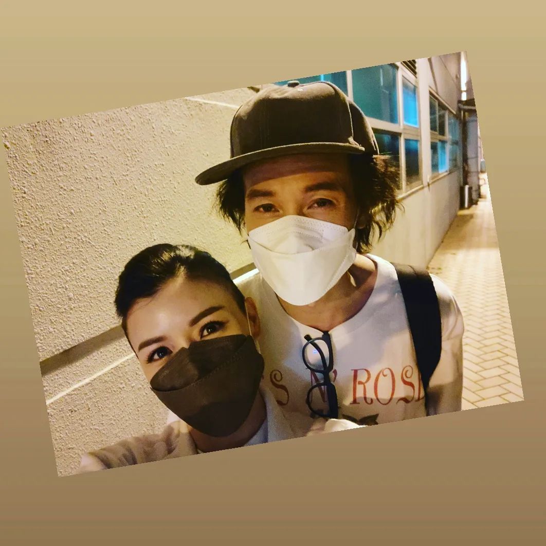 陳豪、陳茵媺拍完新劇《羅密歐與祝英台》一齊收工