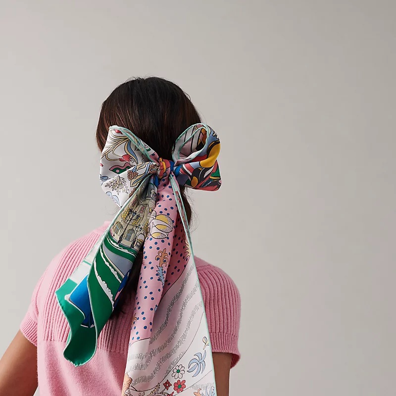 隨意在馬尾綁上一個蝴蝶結