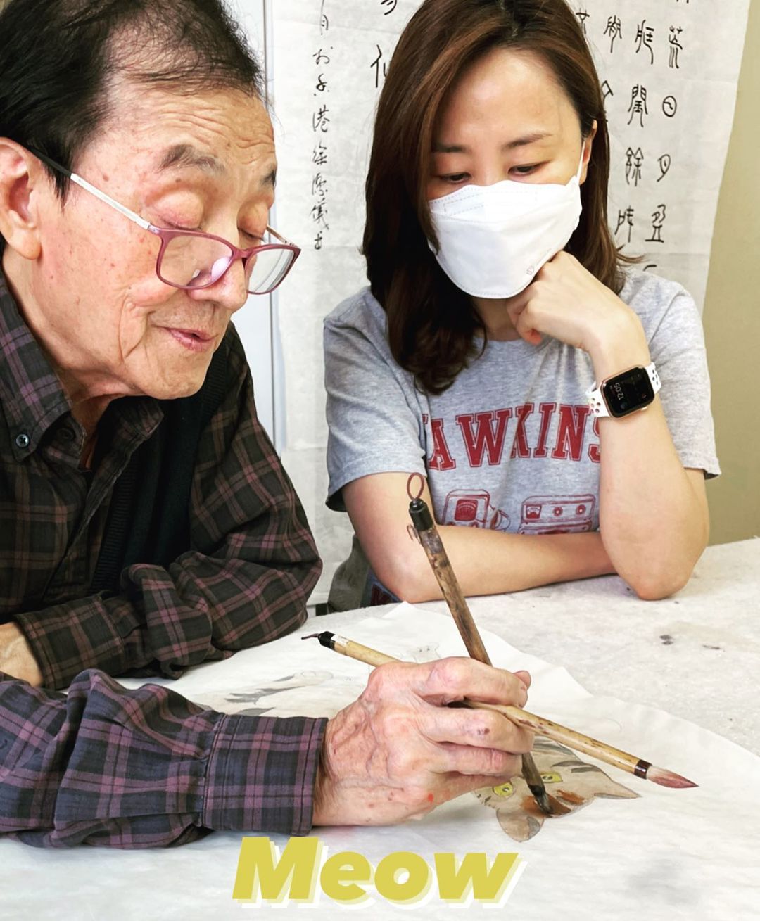 原來她亦學習書法、字畫多年