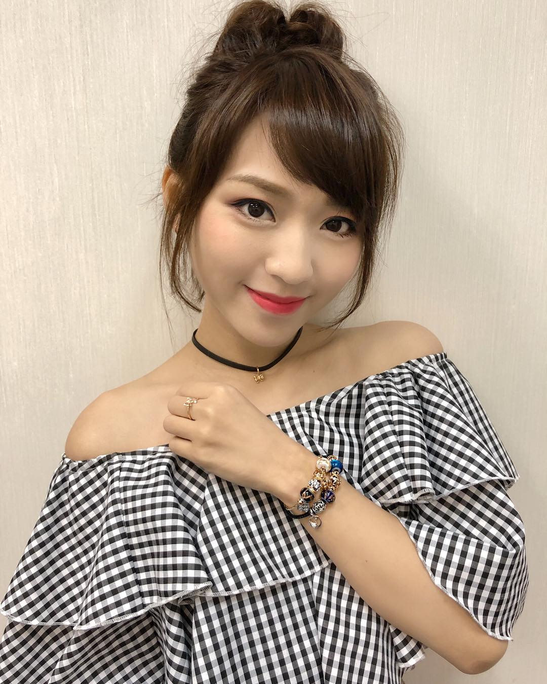 斜瀏海,適合圓臉女生。