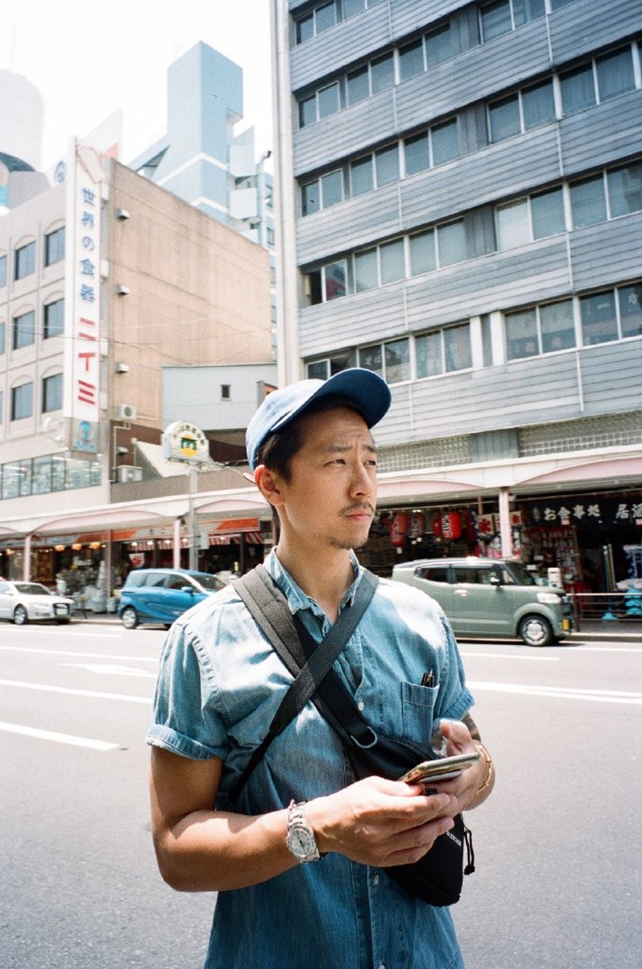 與圈外富三代男友施伯雄拍拖4年感情恩愛