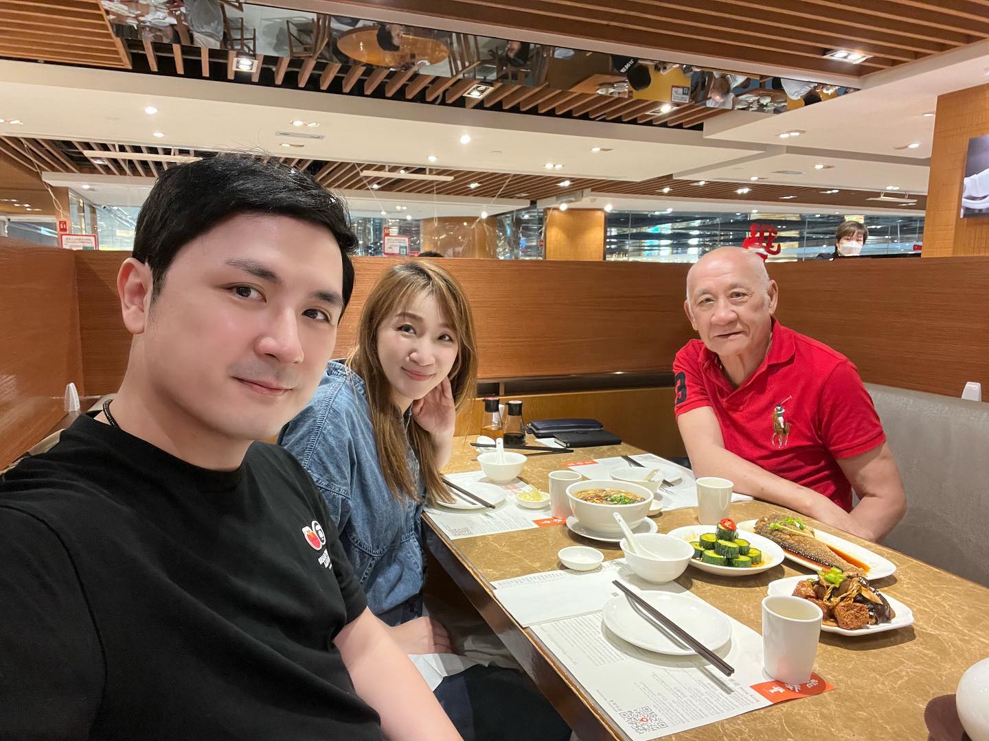 與台灣女友Agnes拍拖，拍拖短短數月已見家長。