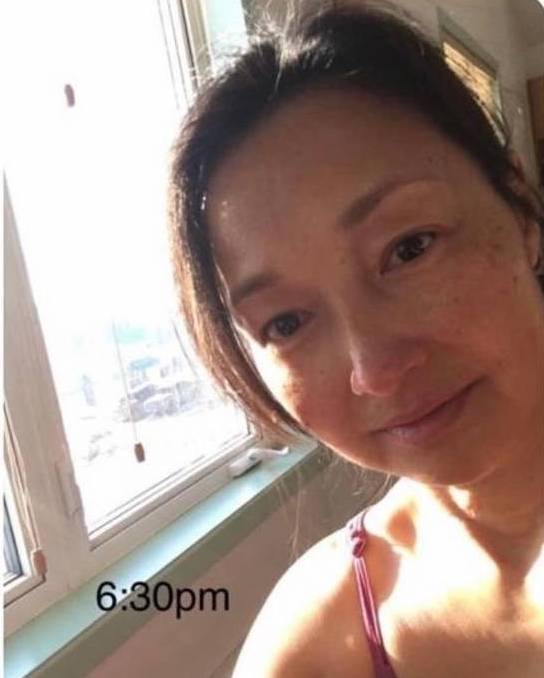 日前李綺虹在個人社交平台貼出自拍大頭照