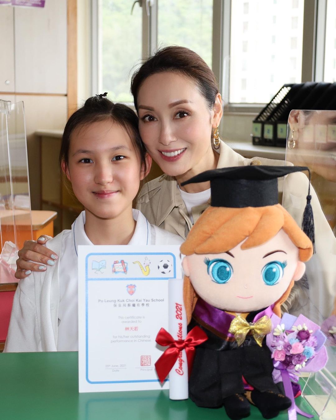 郭可盈從女兒小時候就悉心栽培,在幼兒階段安排Tania同時就讀2間幼稚園。