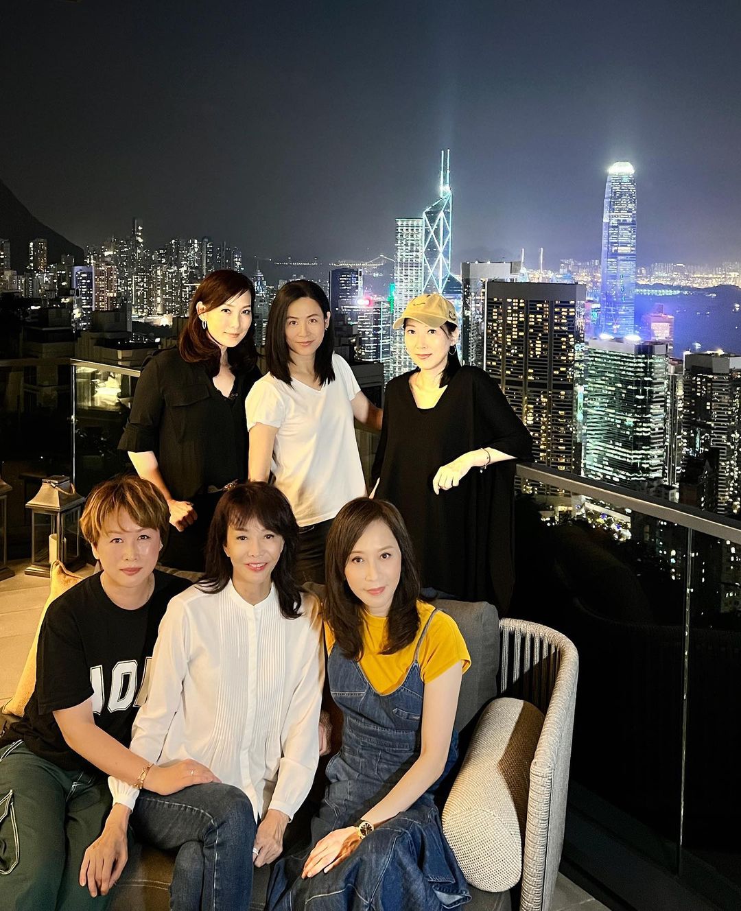 Do姐鄭裕玲與劉曉彤、宣萱、吳美珩、顧紀筠及丘凱敏一直都非常老友。