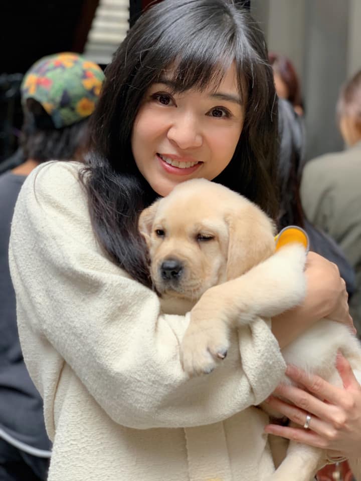 不少新加坡網民分享以往遇見楊采妮的情況,她的樣貌與當年沒有太大變化。