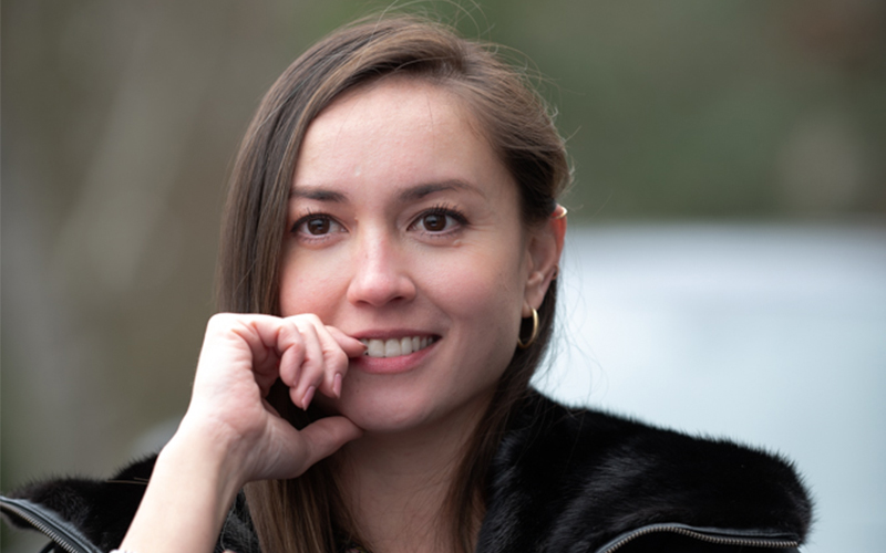 舊情人Mandy Lieu在豪華莊園逍遙快活