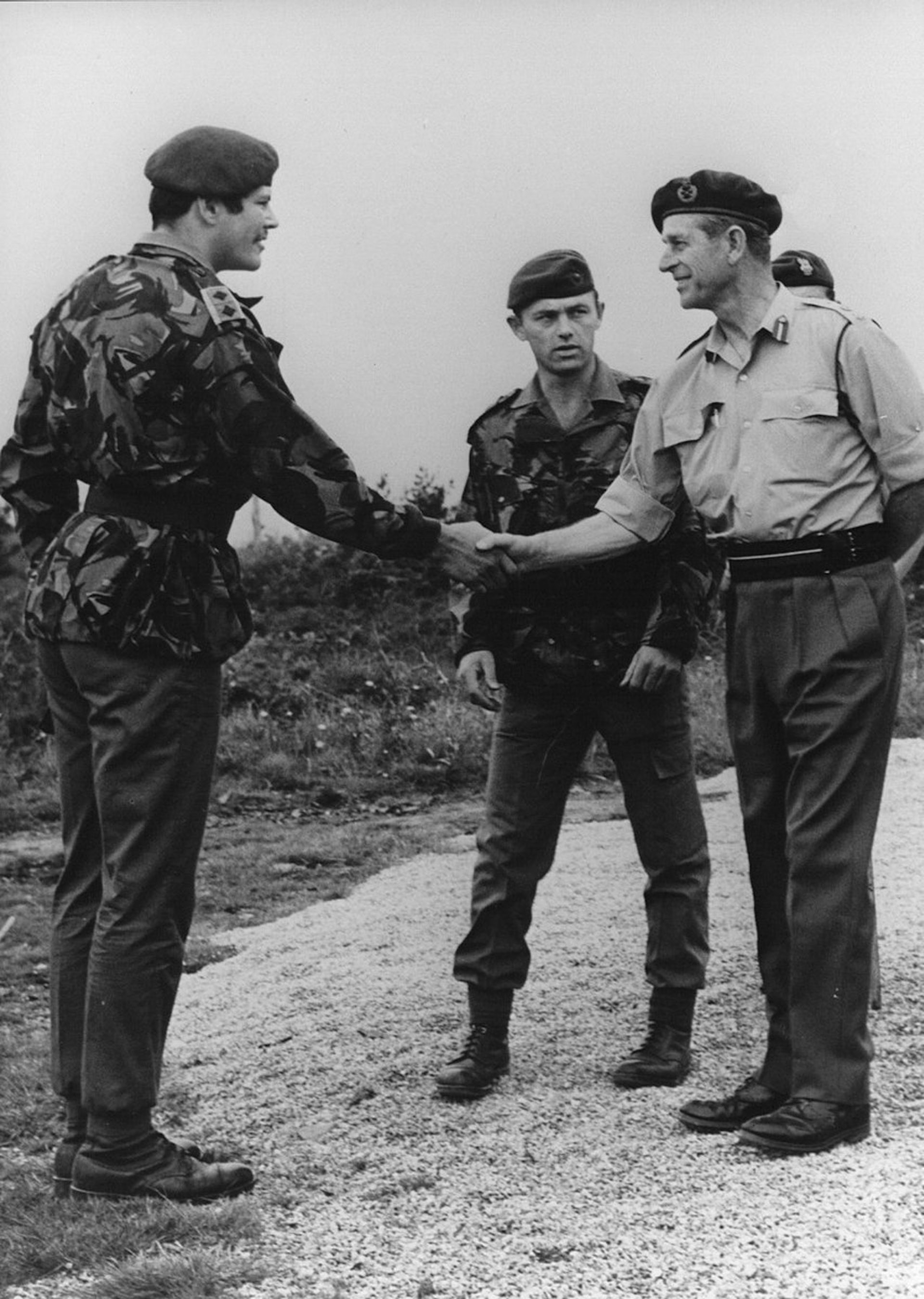 940年，第二次世界大戰爆發，菲臘親王加入了海軍戰隊。