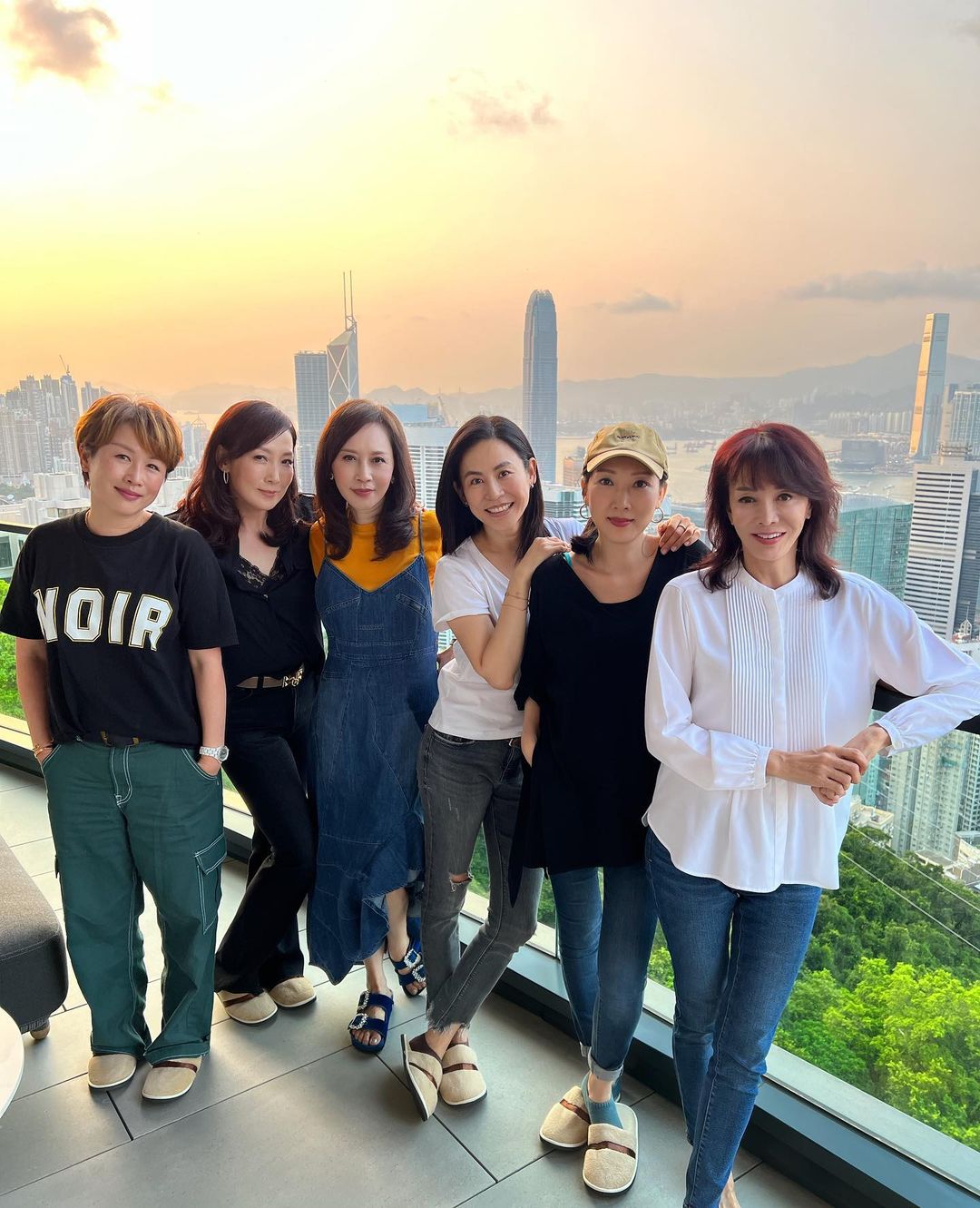 曾經鬧不和的劉曉彤與宣萱,近年終於關係破冰,不時合體出席活動及聚會。