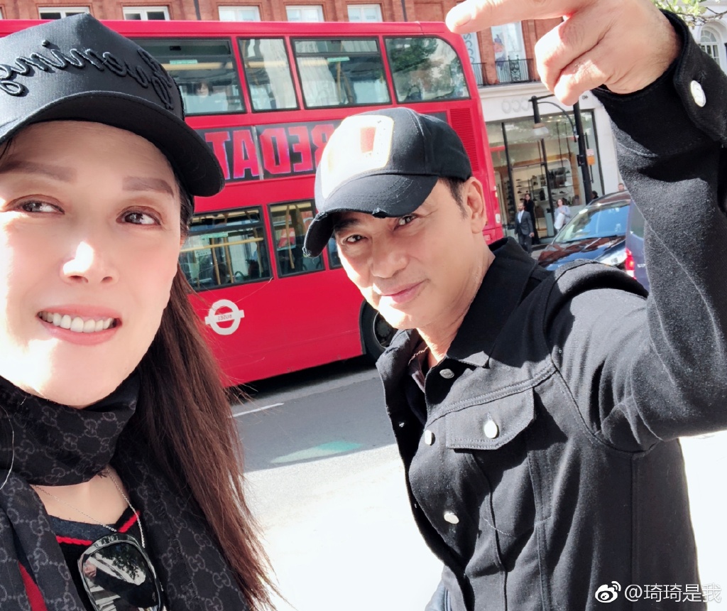 兩人拍拖6年才結婚