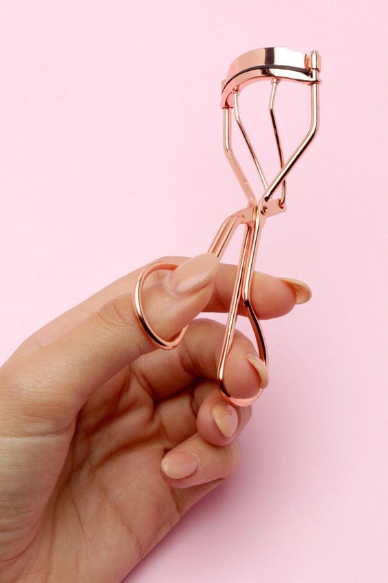 分享睫毛夾的4種隱藏用法