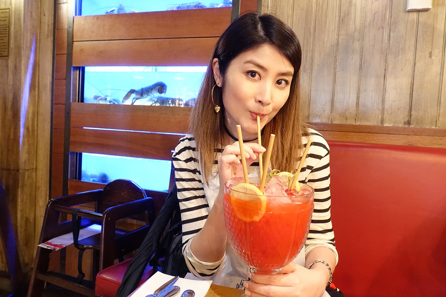 出身富二代擁百億身家衣食無憂