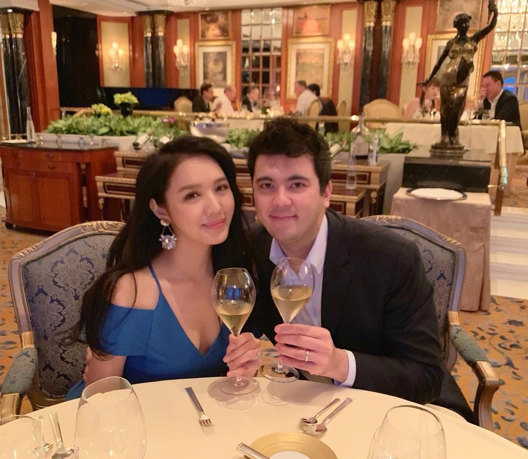 體貼入微的Domingo每天細心照顧Ella