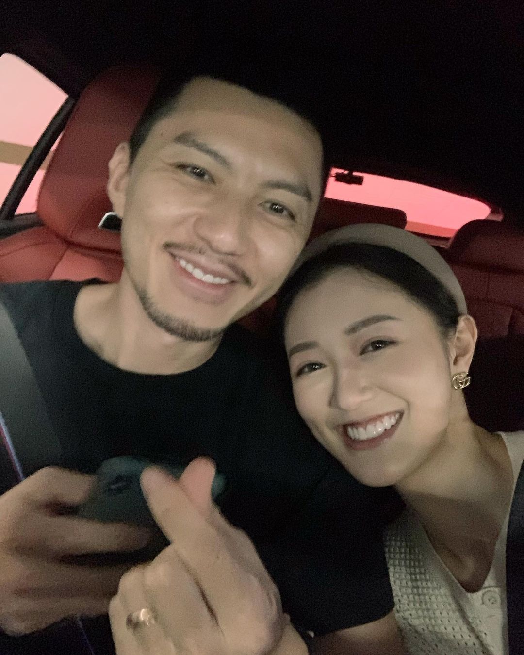 其實在直播中張寶兒的成熟想法亦令人更體會到為何袁偉豪表示她是自己的心靈依靠！