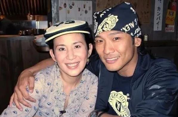 與吳君如相戀無果