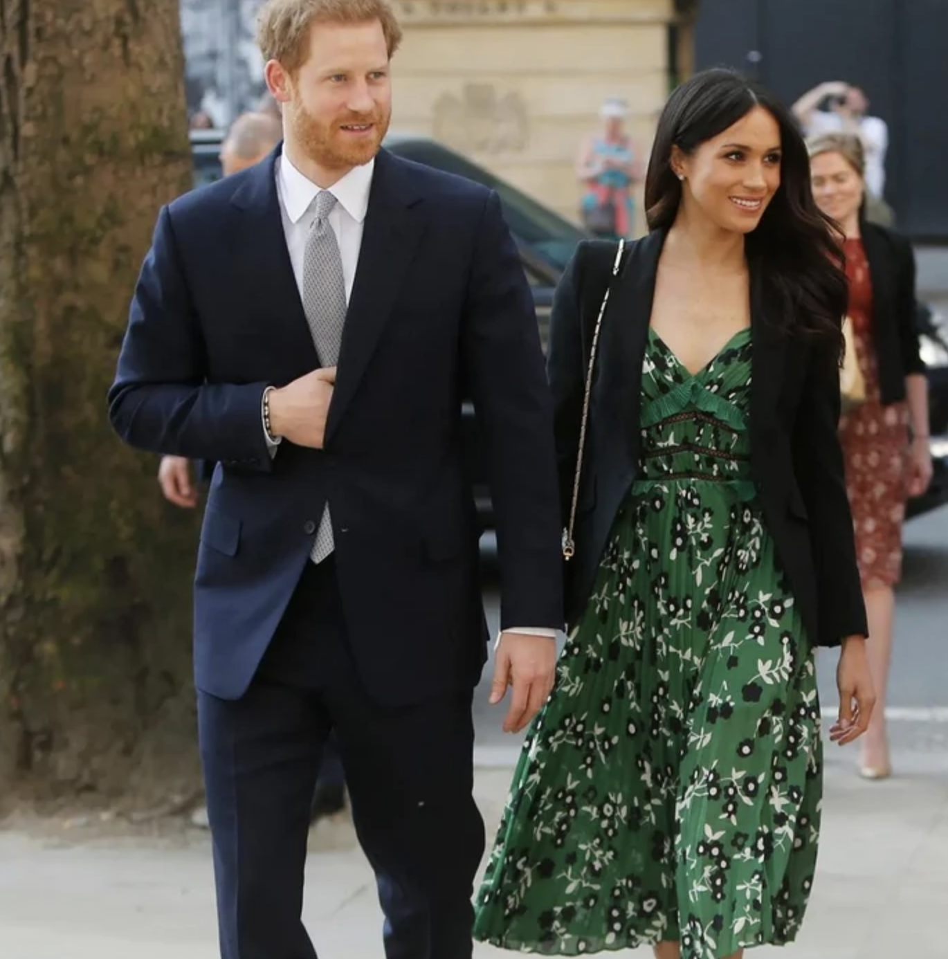 哈里王子與梅根婚後和一眾王室成員的關係愈走愈遠