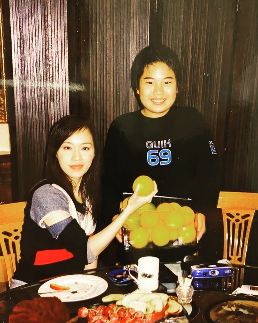 顧老闆對繼子陳浚霆視如己出,二人感情相當好