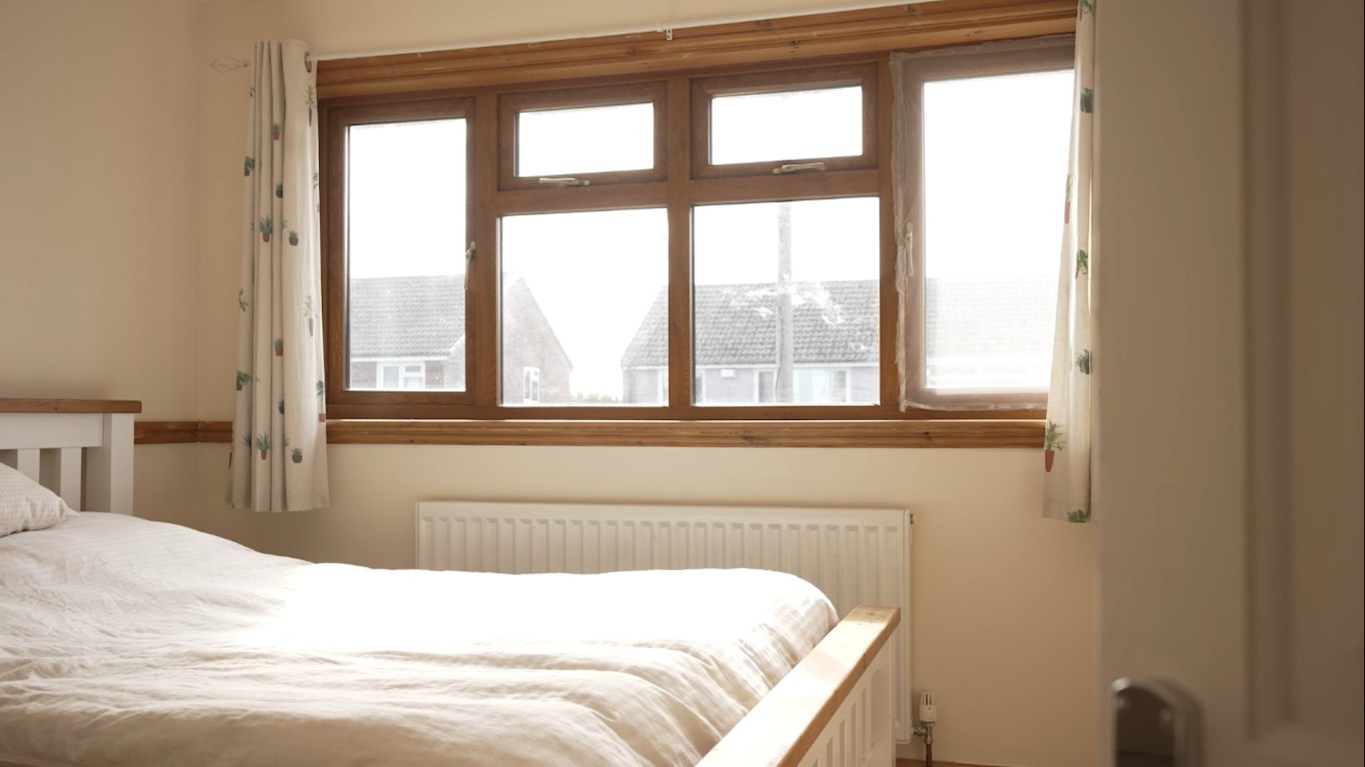 睡房好大，可以望靚景。