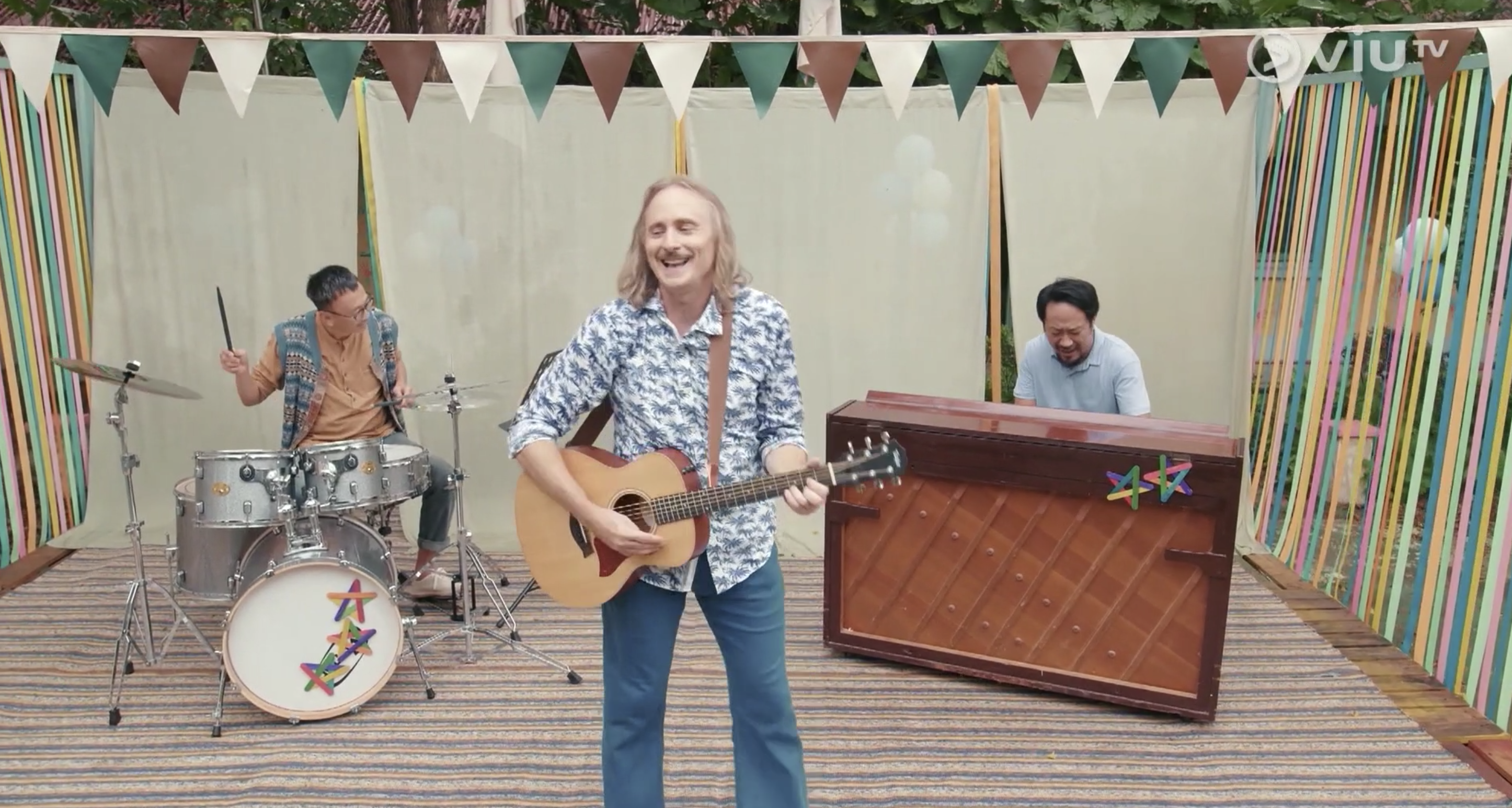 以「Wonderland告別音樂會」，讓東尼開心度過人生最後一程。