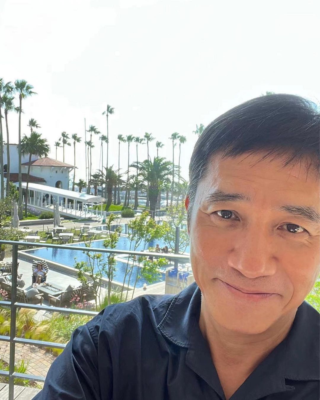 梁朝偉早年在TVB拍劇入行,演過多齣膾炙人口的電視劇如《鹿鼎記》、《新紮師兄》等
