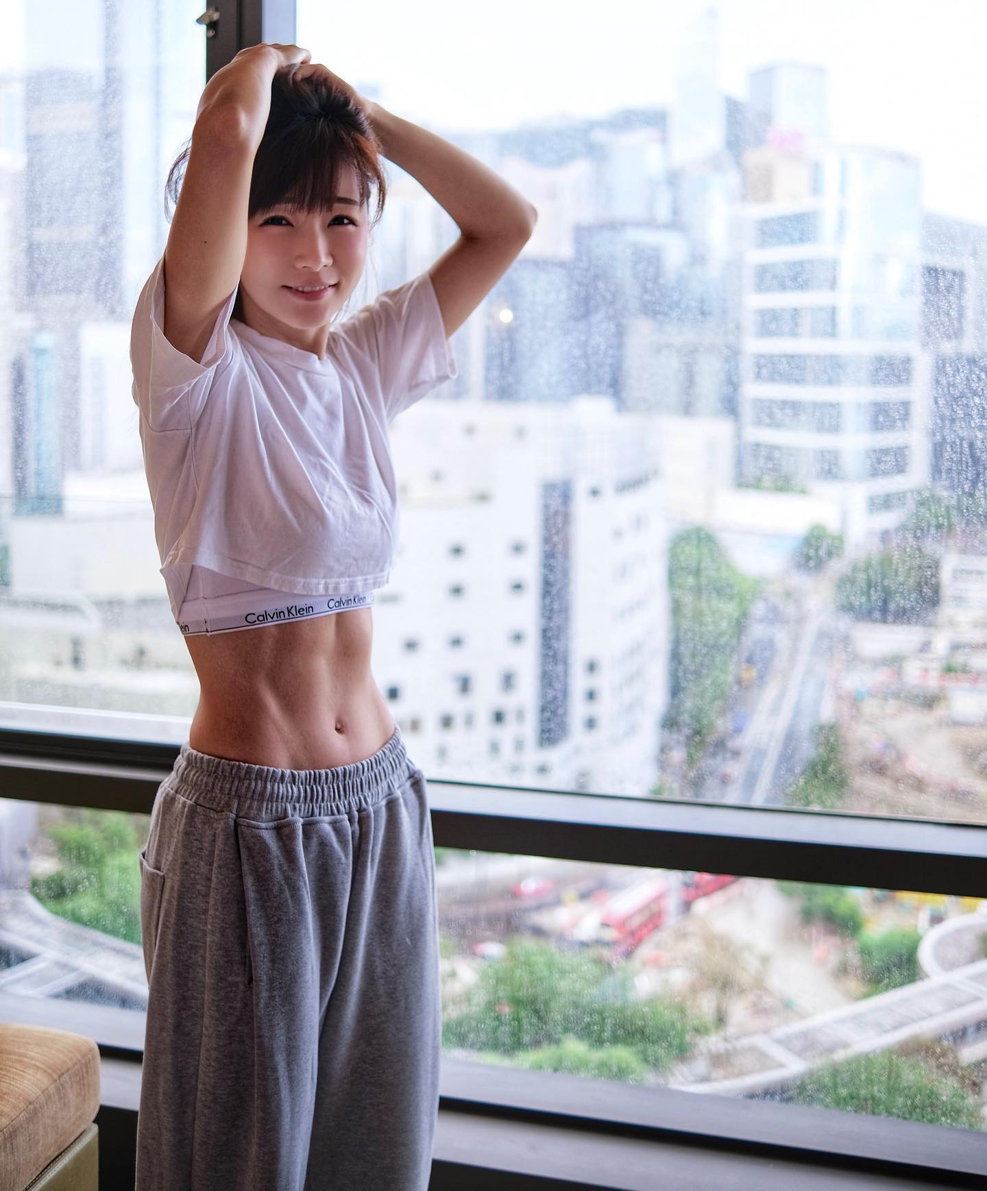 現年33歲的落選港姐簡淑兒 (Jessica) 多次被傳出變臉疑雲