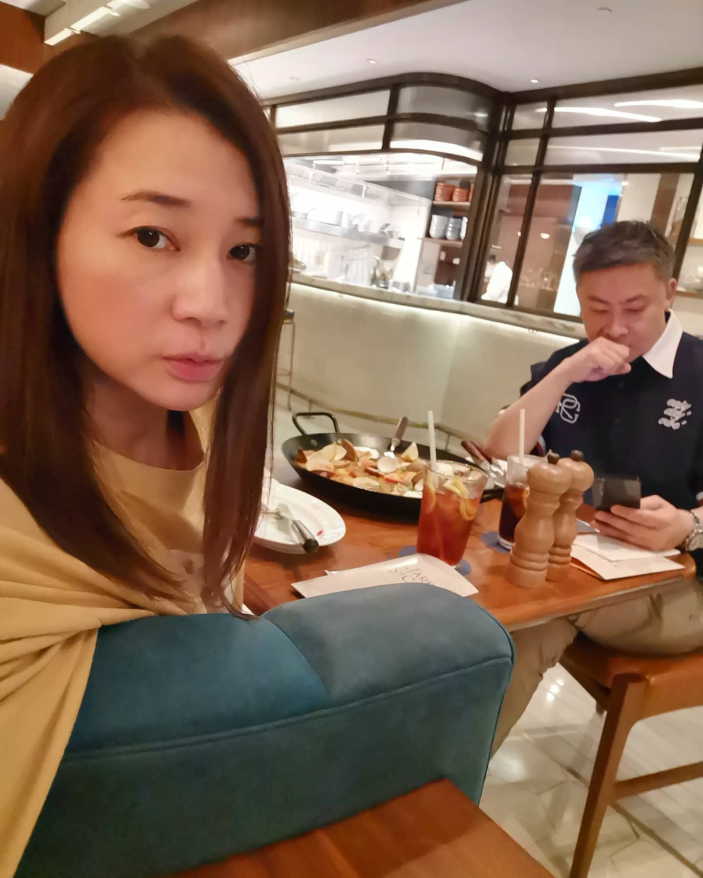 劉頌銘非常愛錫陳伶俐,只要她開口說想要的東西,劉頌銘都會送給她。