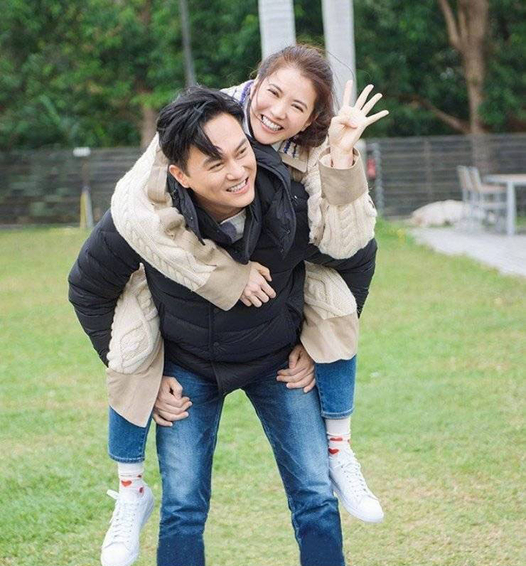 有網民爆料指袁詠儀對待粉絲態度雙標。