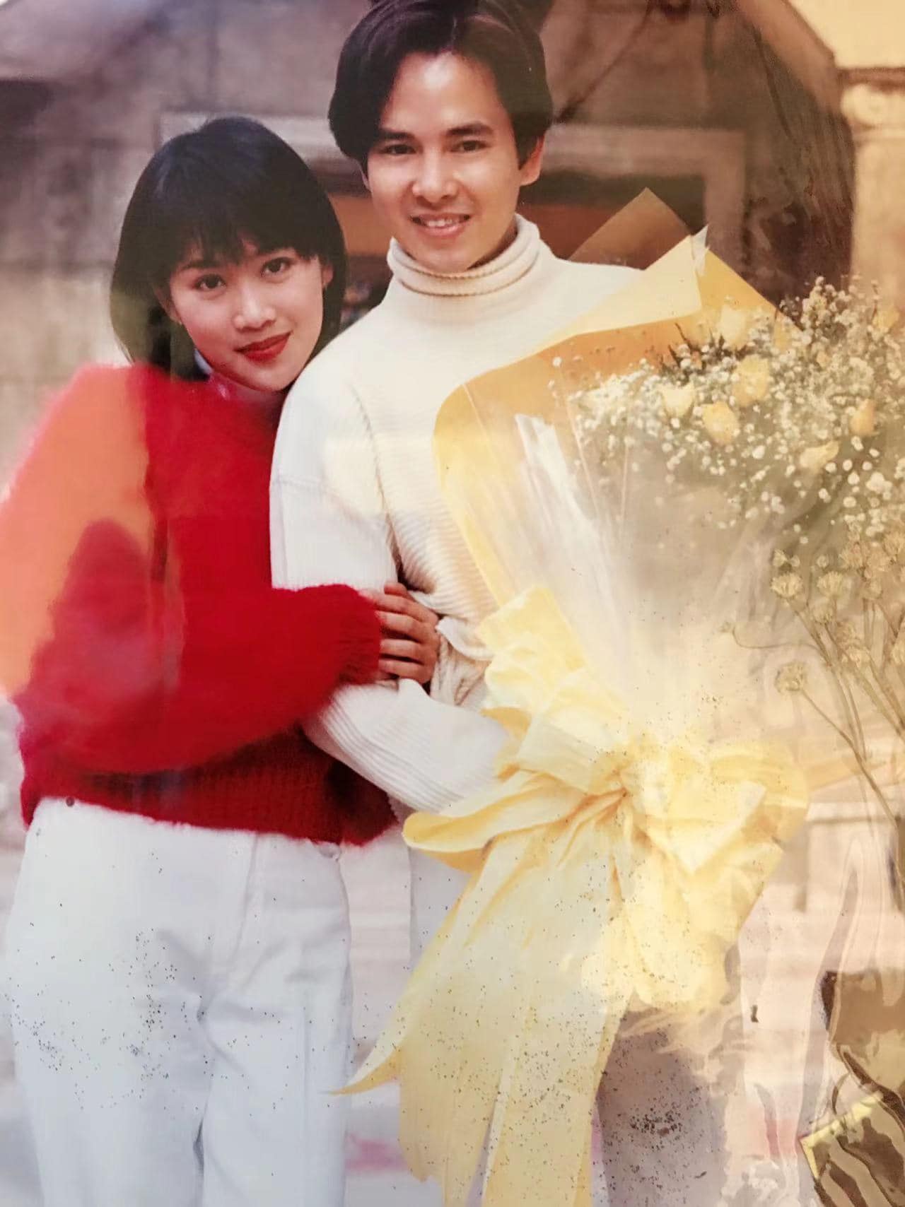 與前港姐梁小冰因拍攝《兄兄我我》擦出愛火