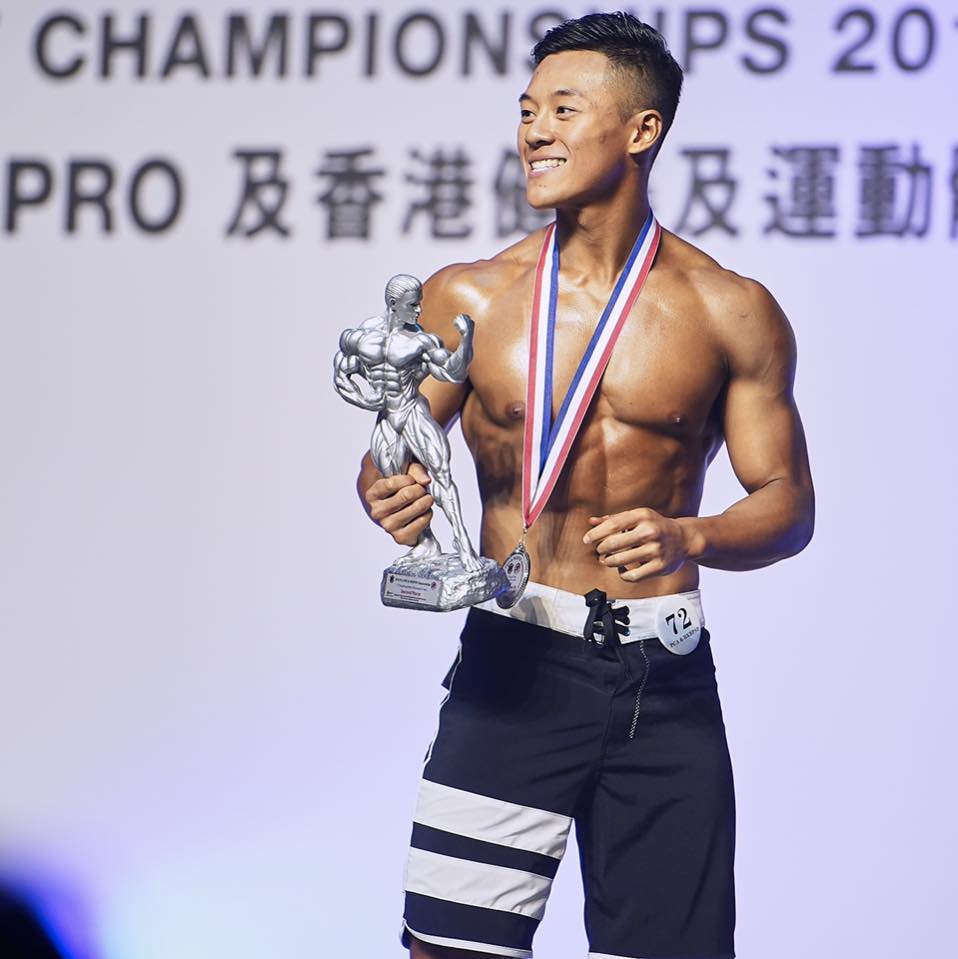 關曜儁決定用運動改變命運,憑毅力半年內成功減掉20磅,更贏得健美先生大獎。