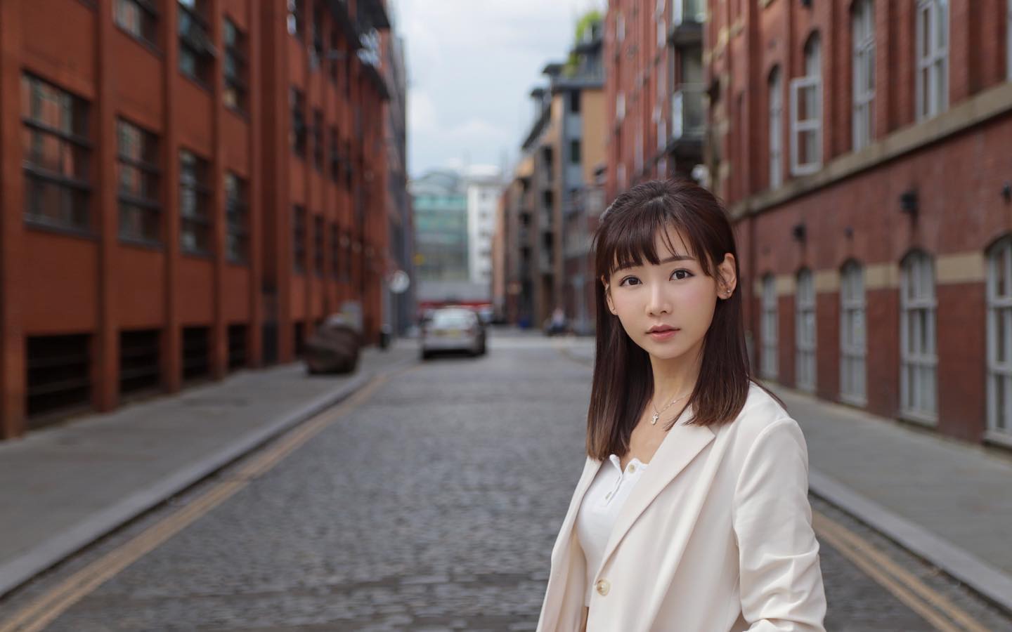 迷人腰果眼獲封「宅男女神」