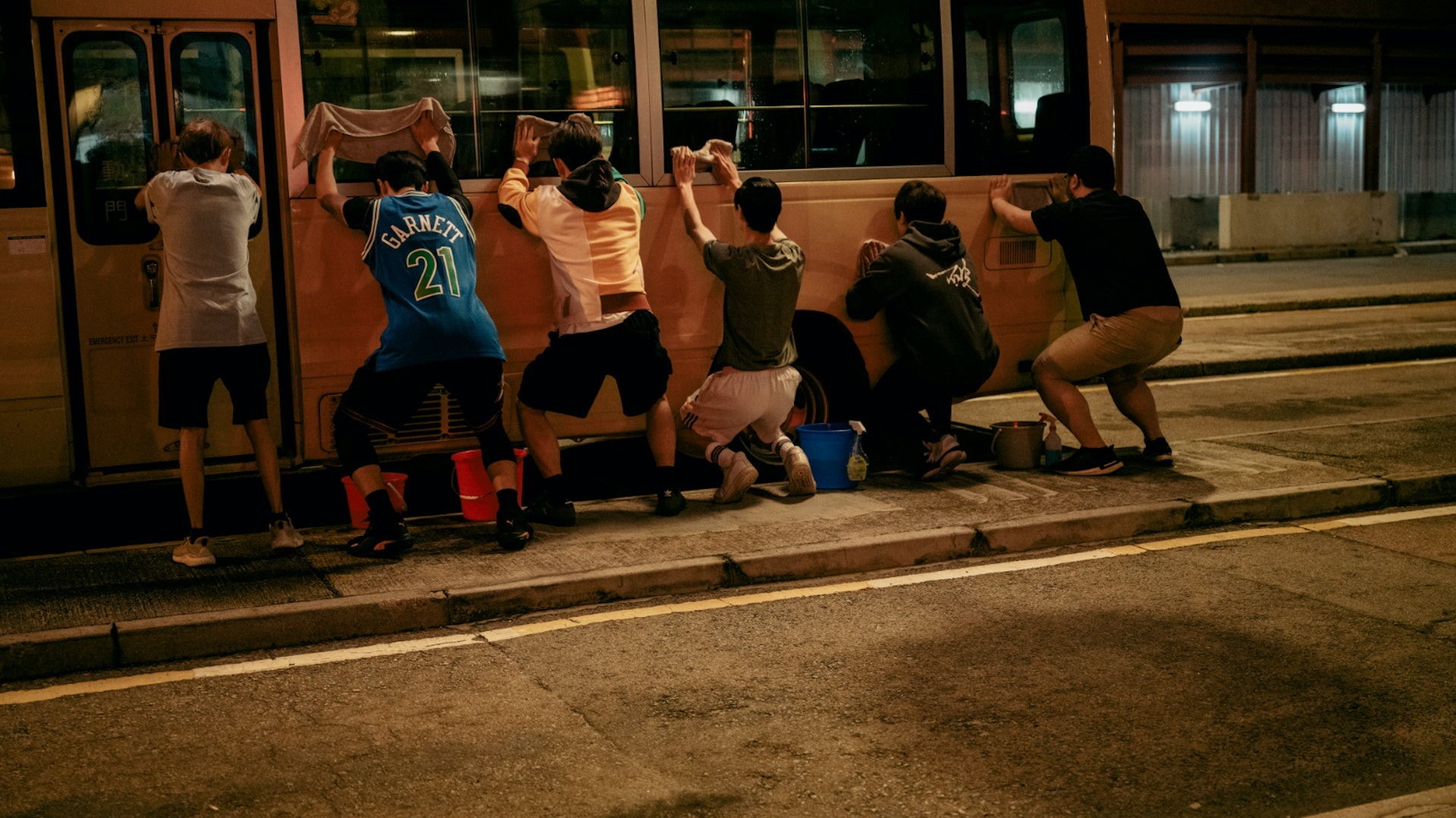 演員們很快便打成一片。