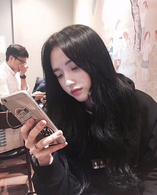 伏公司特徵6:辦公時間外聯絡你