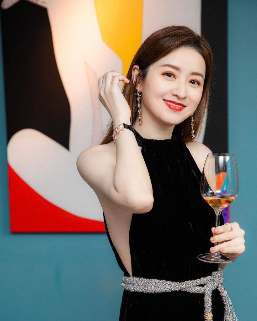 徐淑敏當年就只有「旅遊大使」獎以及最後五強的名銜。