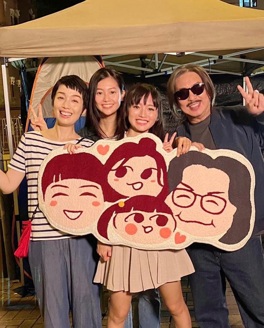 林敏聰、江美儀、郭柏妍與羅毓儀合照