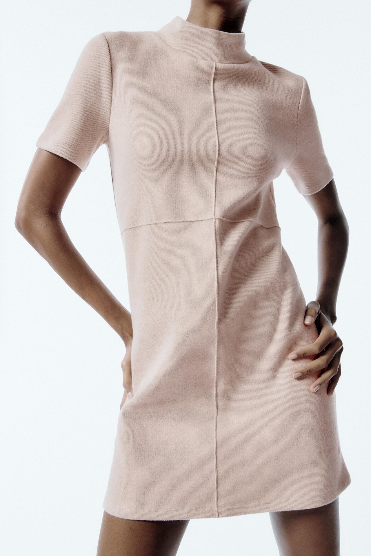 ZARA柔軟連身裙質地超柔軟