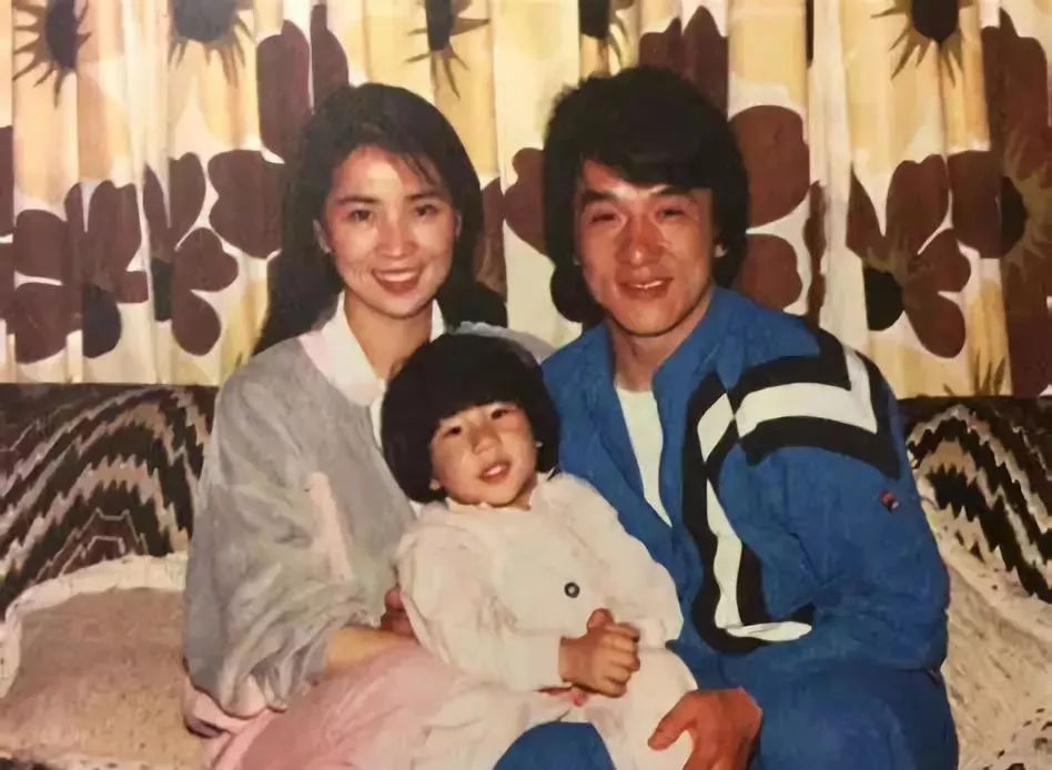 1982年林鳳嬌在美國秘密誕下房祖名