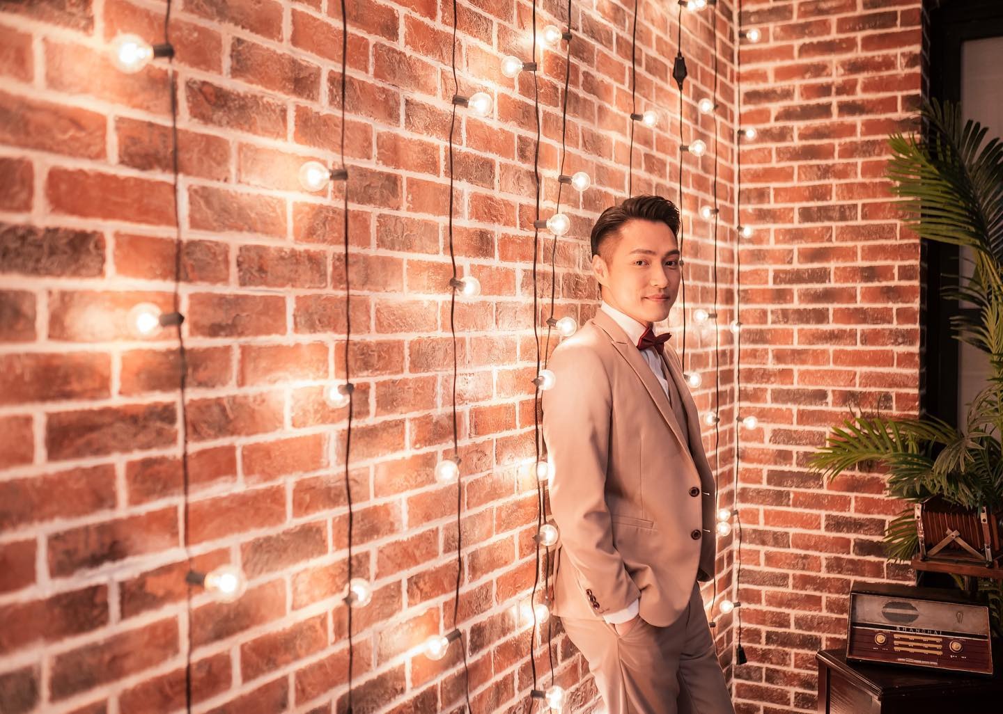 現實中的他反而被太太形容為笨手笨腳。