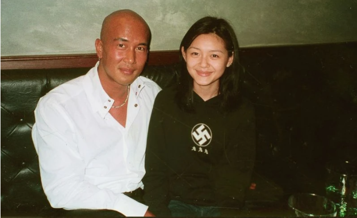 大S與具俊曄20年前戀愛時的合照。