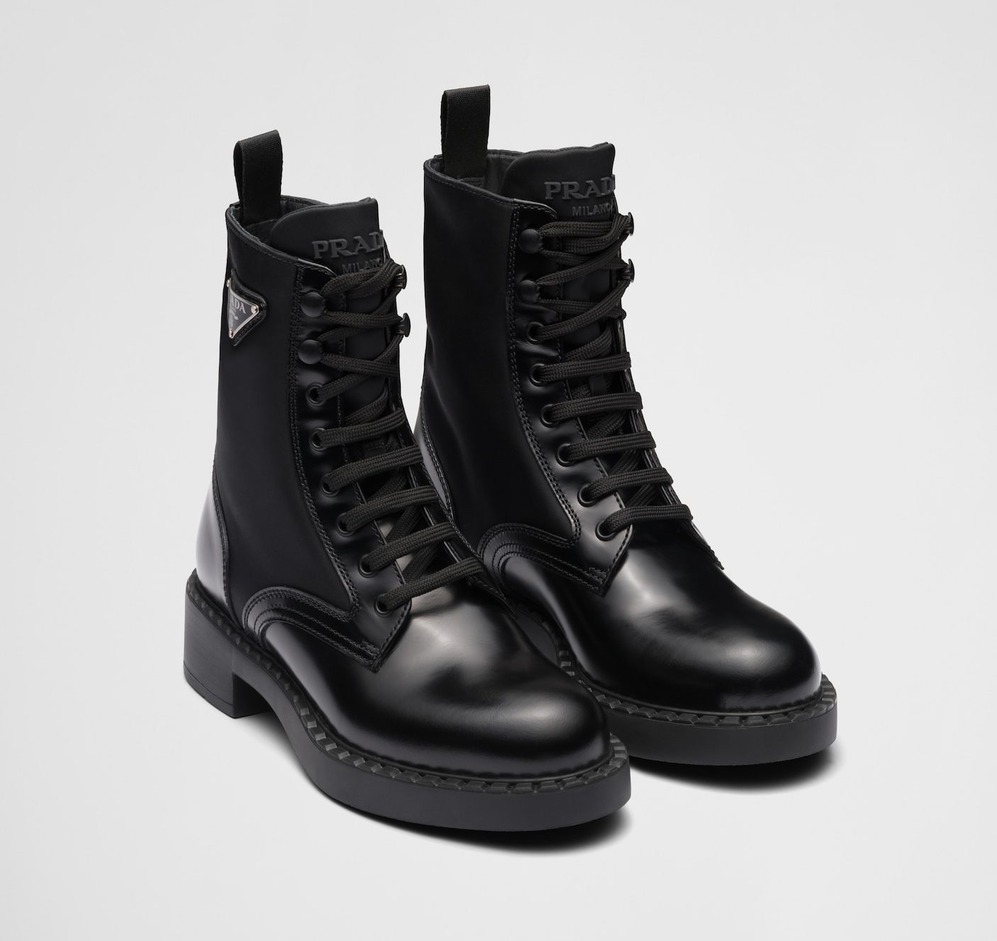 Prada 拋光皮革及再生尼龍靴 $11,900