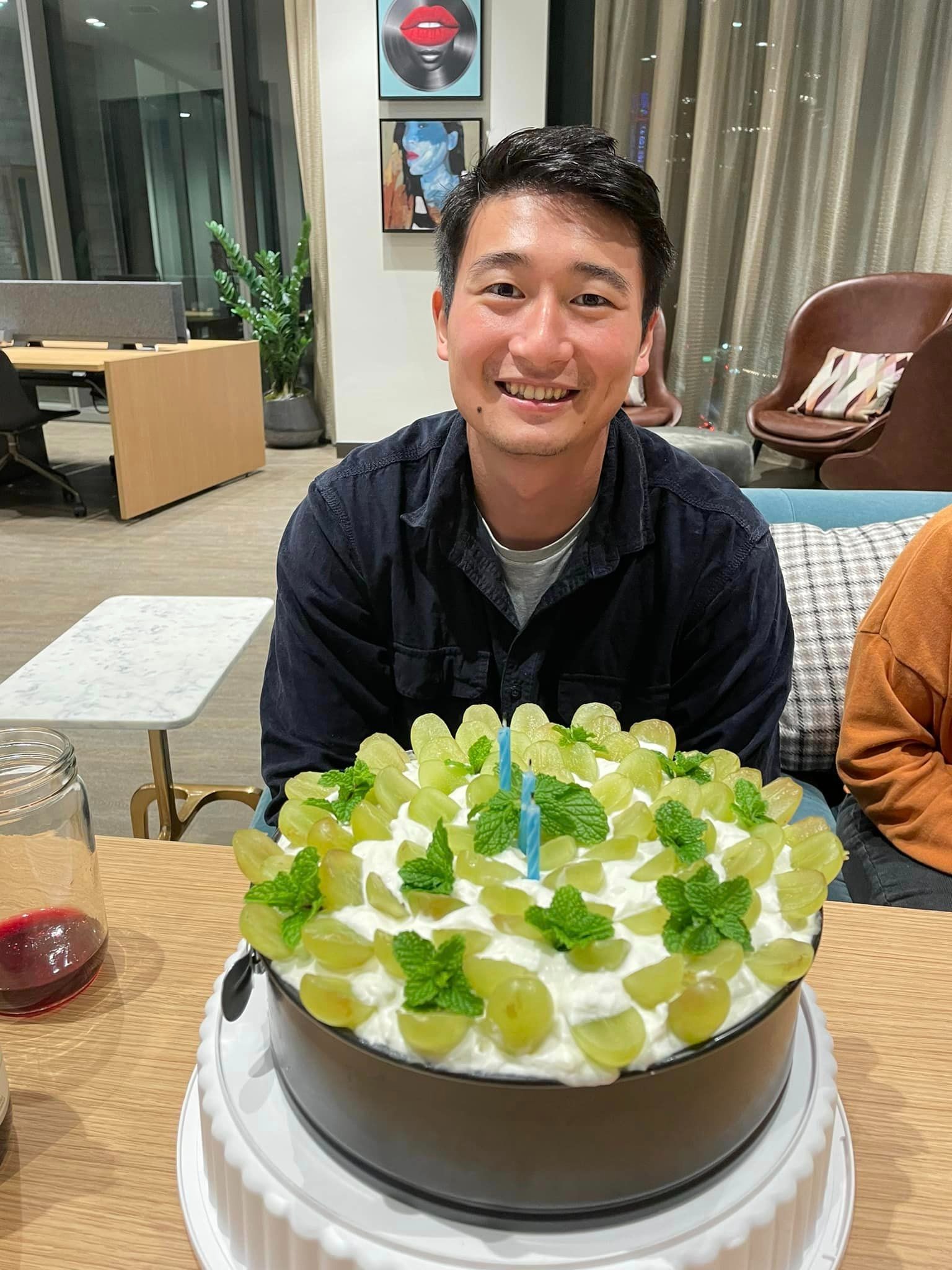 為兒子慶生製作蛋糕