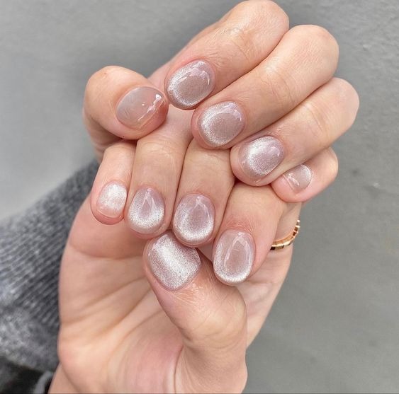 貓眼美甲也是今年美甲流行趨勢之一